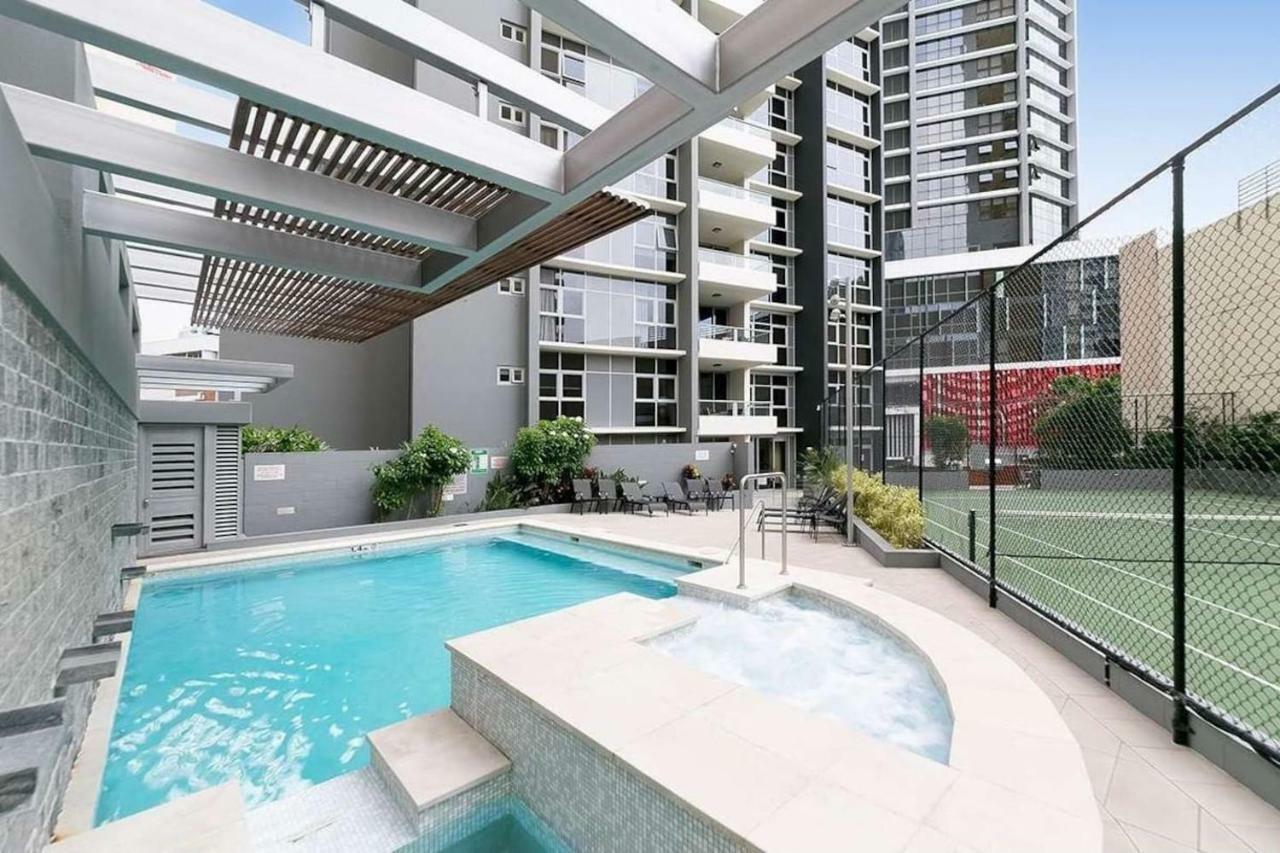 Amazing River View - 3 Bedroom Apartment - Brisbane Cbd - Netflix - Fast Wifi - Carpark Екстериор снимка