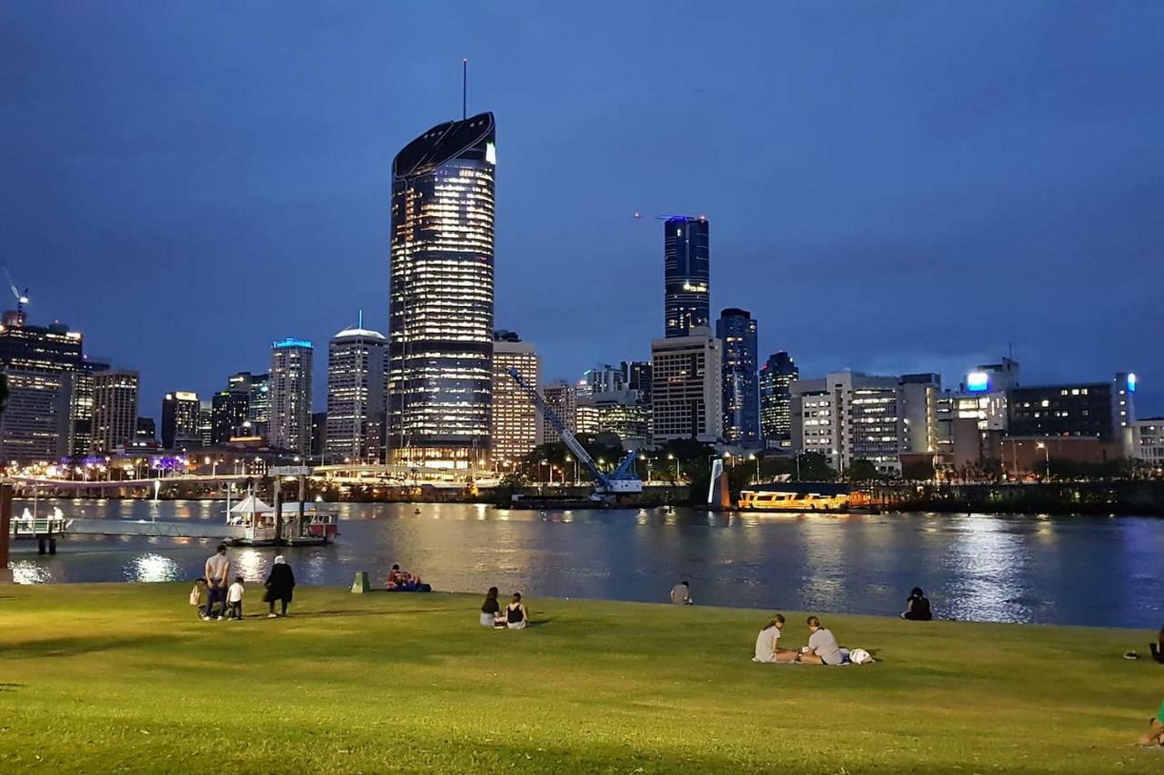 Amazing River View - 3 Bedroom Apartment - Brisbane Cbd - Netflix - Fast Wifi - Carpark Екстериор снимка